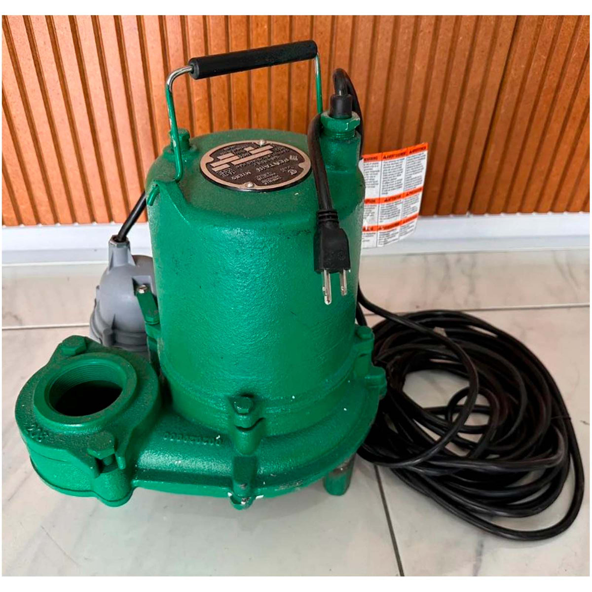 BOMBA SUMERGIBLE P/AGUAS RESIDUALES MYERS 0.5HP 115V
